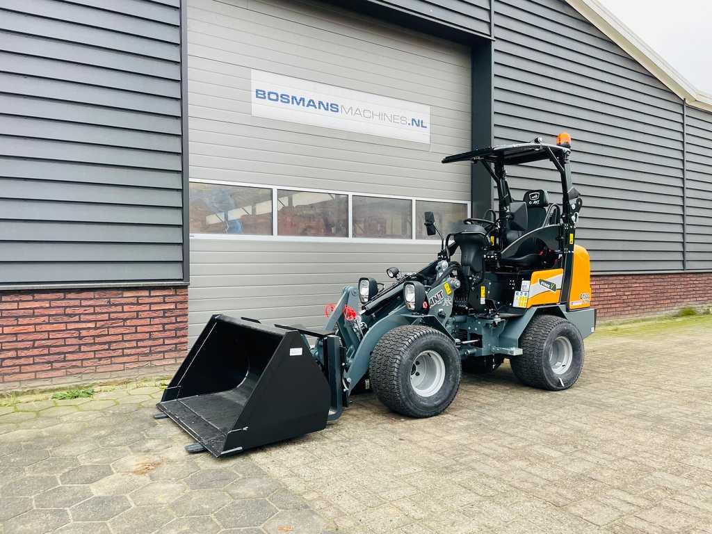 Giant G1500 L X-TRA EXTRA HEFVERMOGEN minishovel / kniklader NIEUW