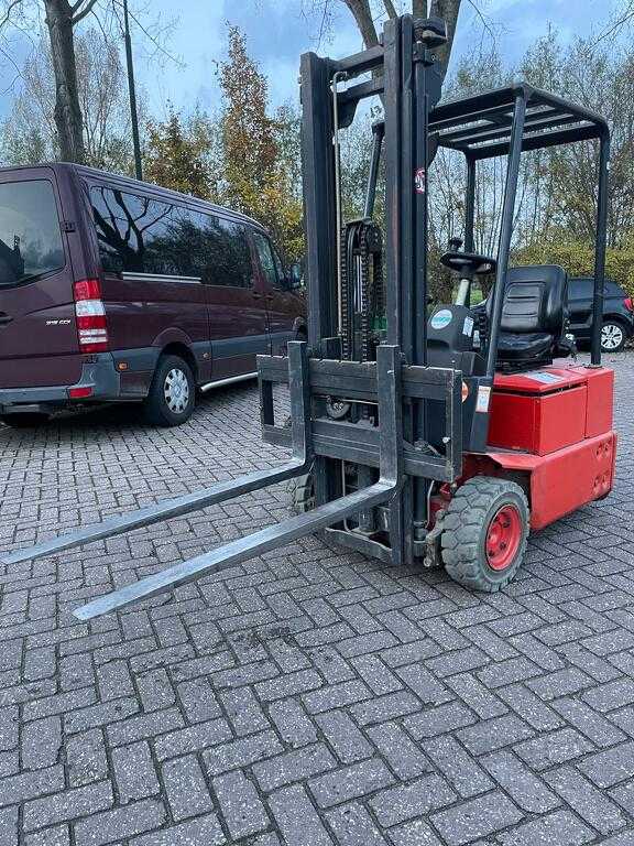 Linde E12