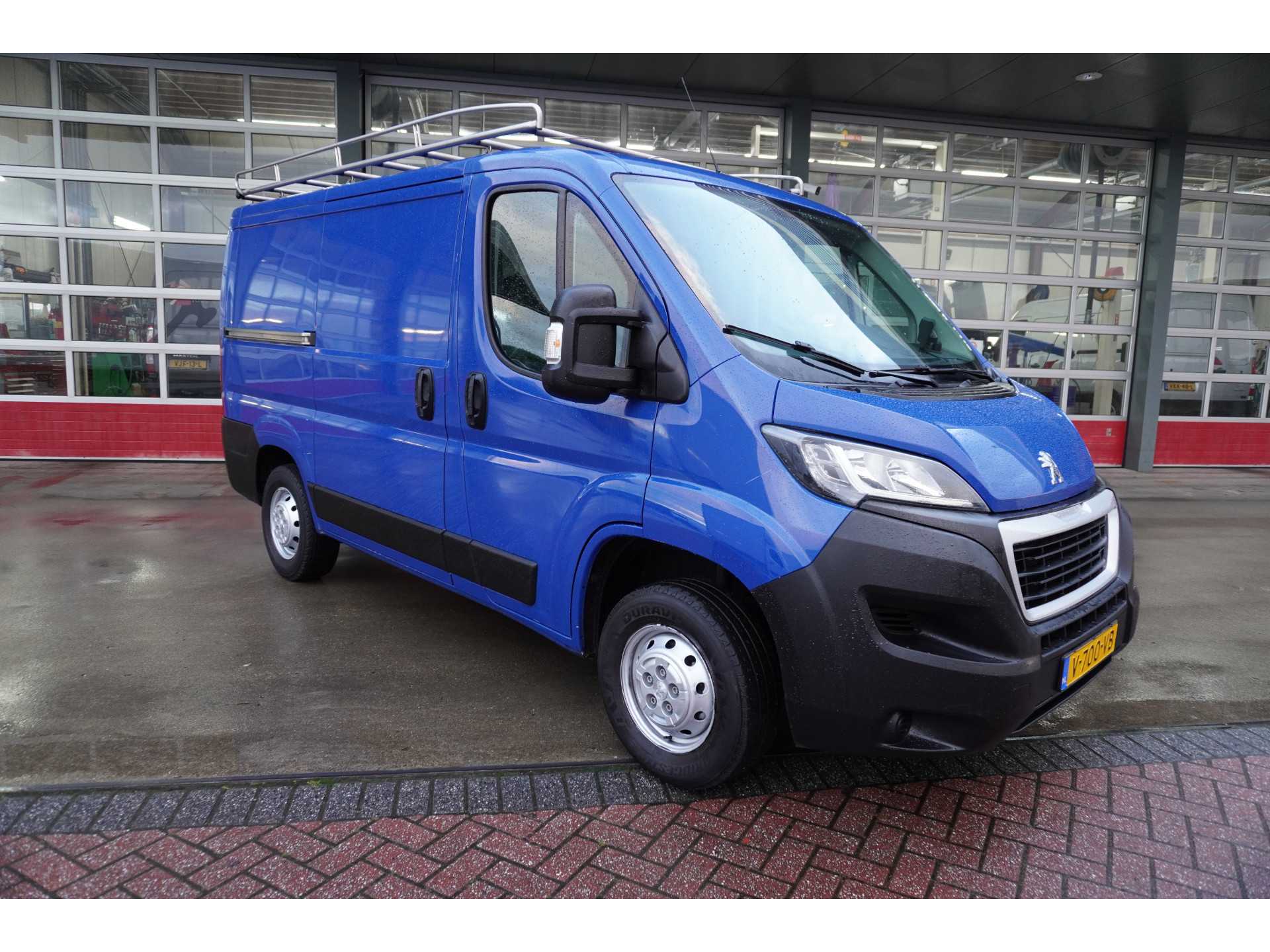 Peugeot Boxer 330 2.0 BlueHDI 111PK L1H1 Premium