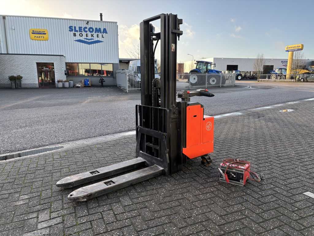 BT Stapelaar LSF 1250 / 11 2000