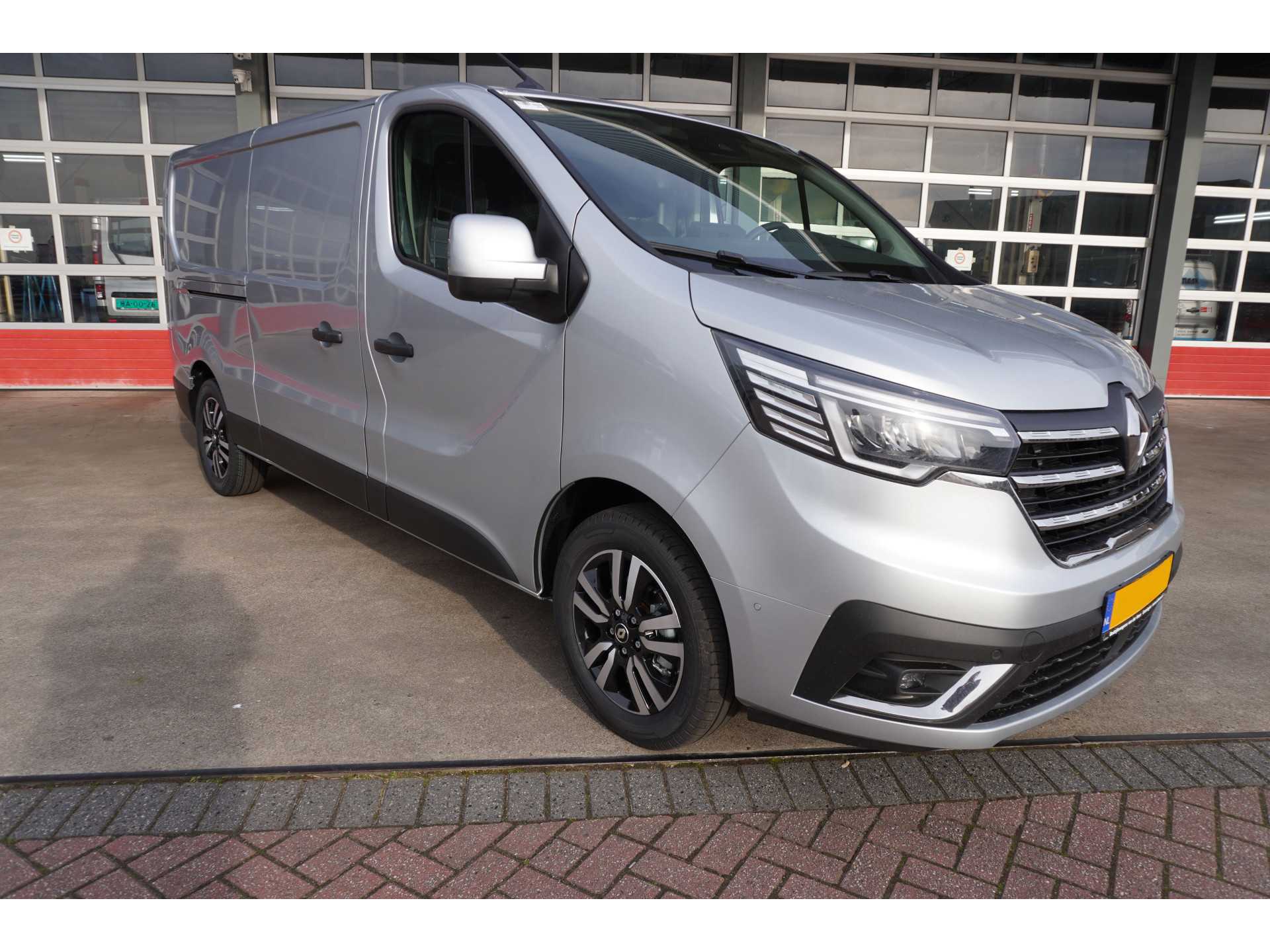 Renault Trafic 2.0 dCi 170PK T30 L2H1 Luxe Automaat Schuifdeur L/R