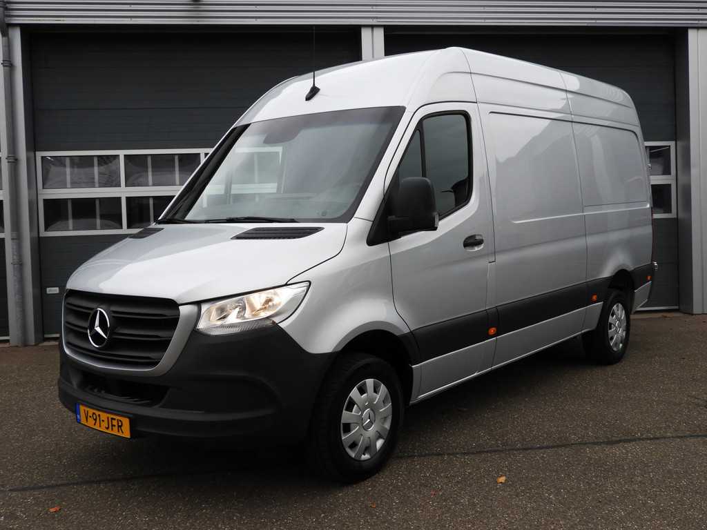 Mercedes-Benz Sprinter 317 1.9 CDI L2H2 AIRCO | MBUX | CAMERA | 3.5t TREKHAAK