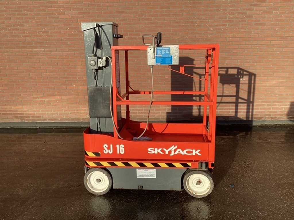 Masthoogwerker Skyjack SJ16 (2021)