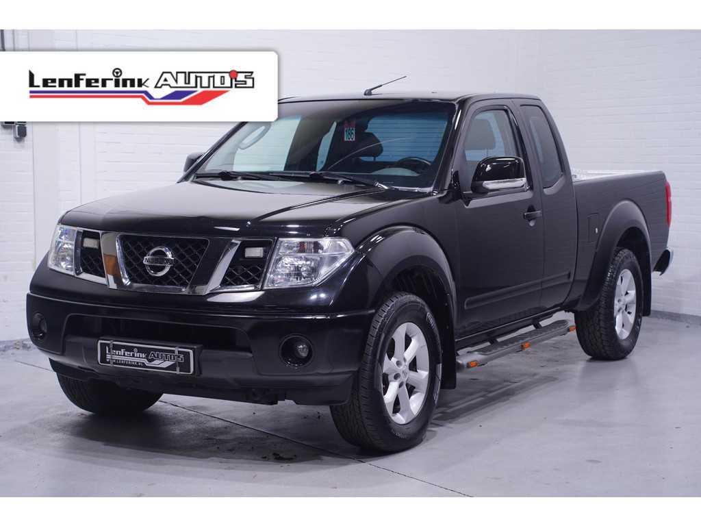 Nissan Navara 2.5 dCi 170 pk AWD King Cab 2-Zits Airco Trekhaak 3.000 kg, Gereedschapskist laadruimte, APK 11-2025, 2-Zits