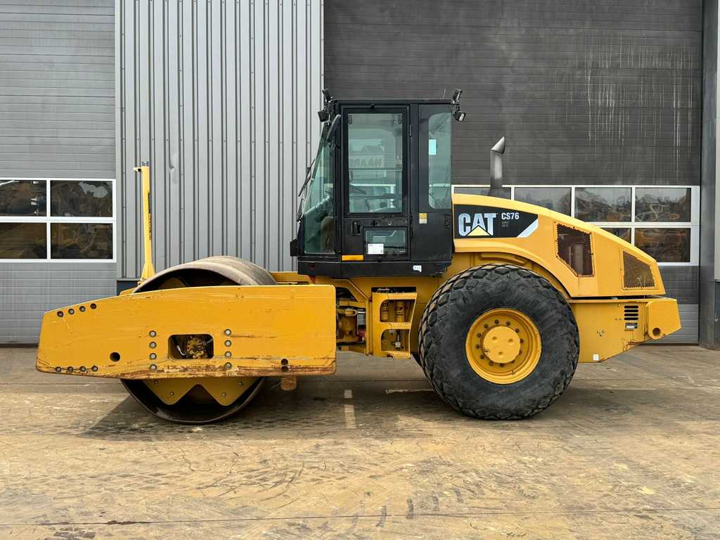 Caterpillar CS76 XT