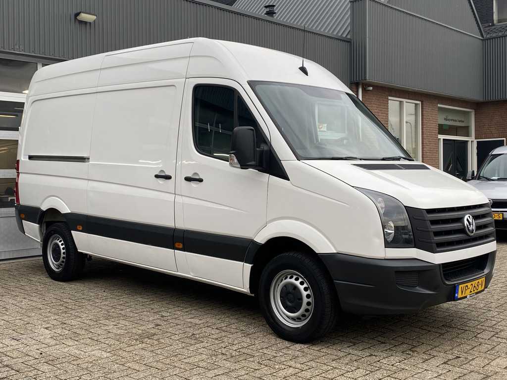 Volkswagen Crafter 35 2.0 TDI L2H2 Kast Inrichting Trekhaak 3500kg Airco Cruise controle Werkplaats Lang hoog Aluca inrichting 1e eigenaar Dealer onderhouden Euro 5