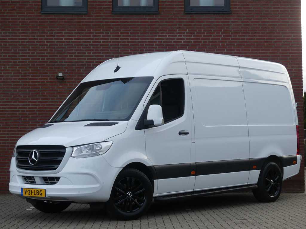 Mercedes-Benz Sprinter 317 CDI L2H2 3500KG Trekgewicht Camera/Airco/PDC