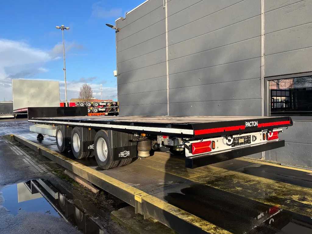 Pacton Semi dieplader | Twislock | Ronggaten | Geschoopeerd