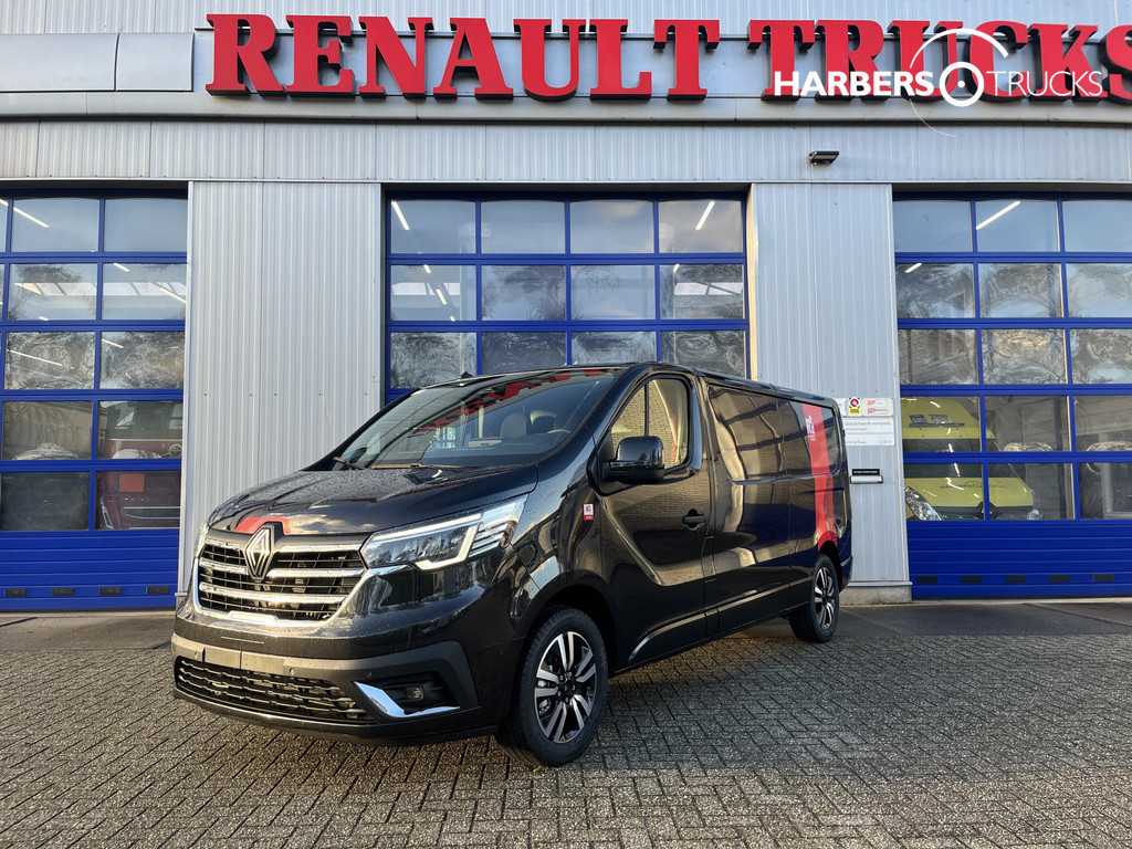 Renault Trafic Red Exclusive Camera, Sensoren rondom, Klima, Trekhaak