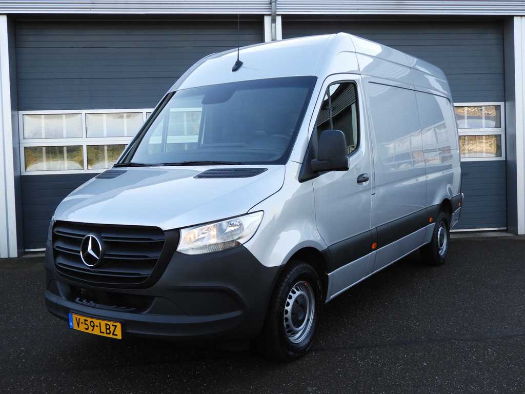 Mercedes-Benz Sprinter 317 1.9 CDI L2H2 AUT | CAMERA | MBUX | 3.5t TREKHAAK