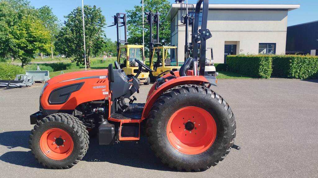 KIOTI DEMO DK5020 HST 155 UUR evt met nieuwe voorlader