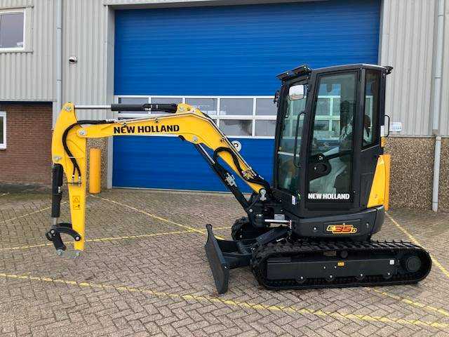 New Holland E35D