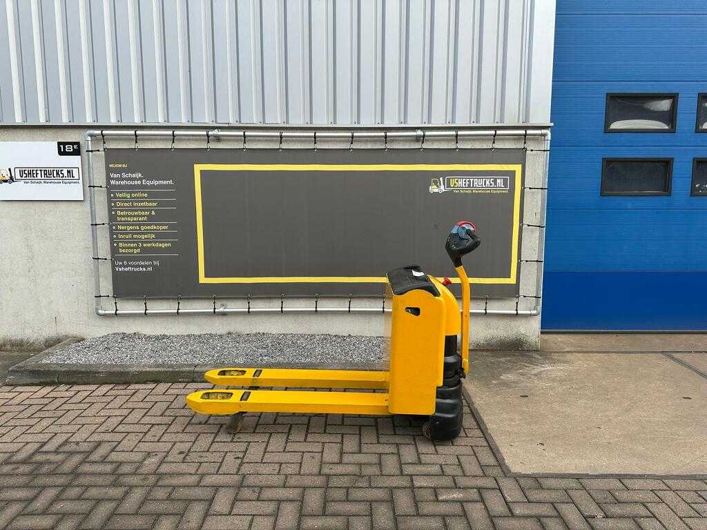 VS-22025 Elektrische palletwagen Hyster P1.6
