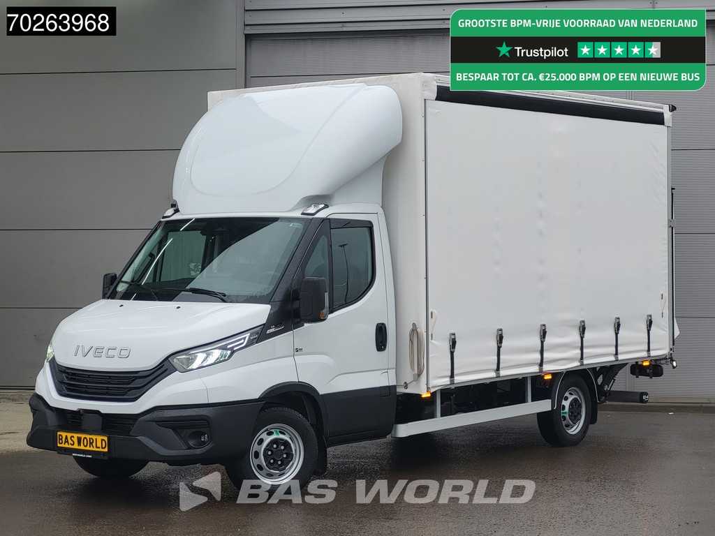 Iveco Daily 35S18 3.0L Automaat Schuifzeilen met Laadklep ACC Navi Bakwagen Schuifzeil Zeilen Koffer Meubelbak 28m3 Airco