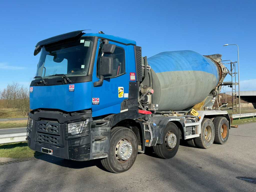 Renault  VLC 440.32 8x4 Liebherr HD010 Concrete Mixer