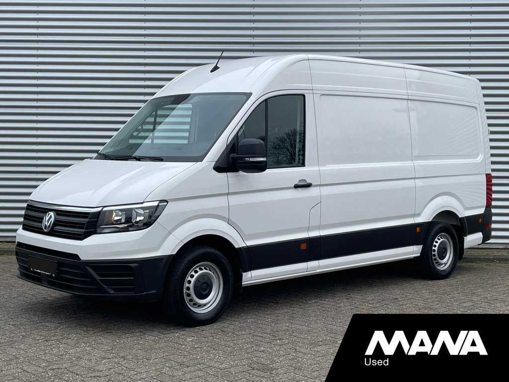 Volkswagen Crafter 35 2.0 3.180 L3H3 RWD 180pk Airco Camera Navi Trekhaak CarPlay Laadruimtebekleding 12V Opstapbumper Leder Bijrijdersbank
