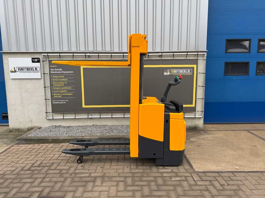 VS-22038 Elektrische triplex stapelaar Jungheinrich ERC Z12