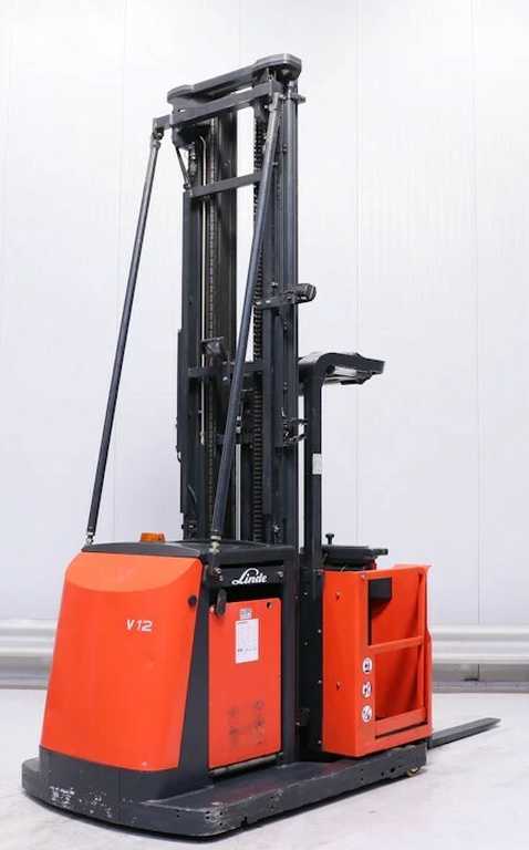 Linde V12 orderpicker hoogbouw