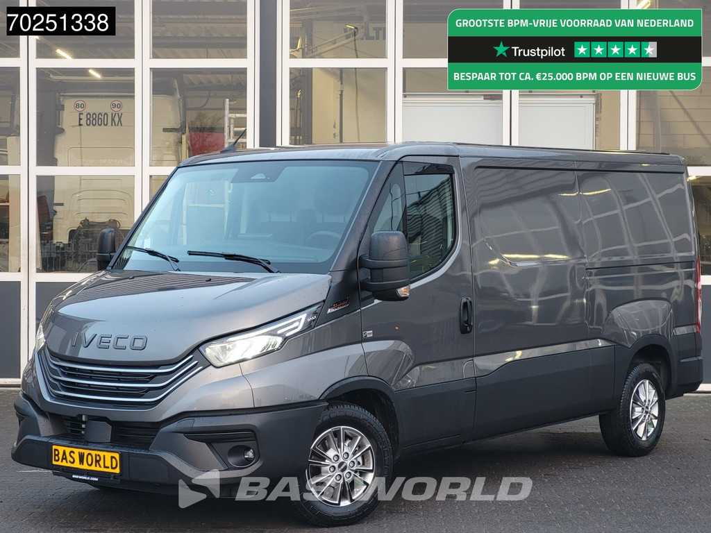 Iveco Daily 35S21 3.0L Automaat Laag dak L2H1 2025model LED Navi ACC Camera 9m3 Airco Trekhaak