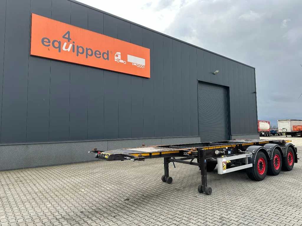Burg 20FT ADR (EX/II, EX/III, FL, AT), Leergewicht : 3.690kg, SAF INTRADISC, 2x Liftachse, NL-Chassis, , APK/ADR: 10-2025