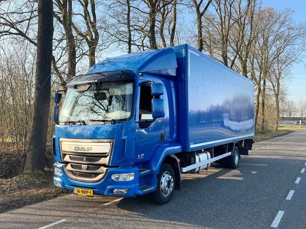DAF LF 250 4x2 - Loadlift - Automatic gearbox - Euro 6 - APK 10-2025 - NL Reg. - VERY NICE