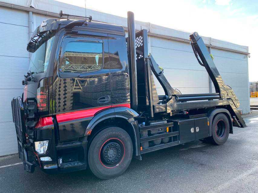 Mercedes-Benz Actros 1848 LS trekker en afzetsysteem
