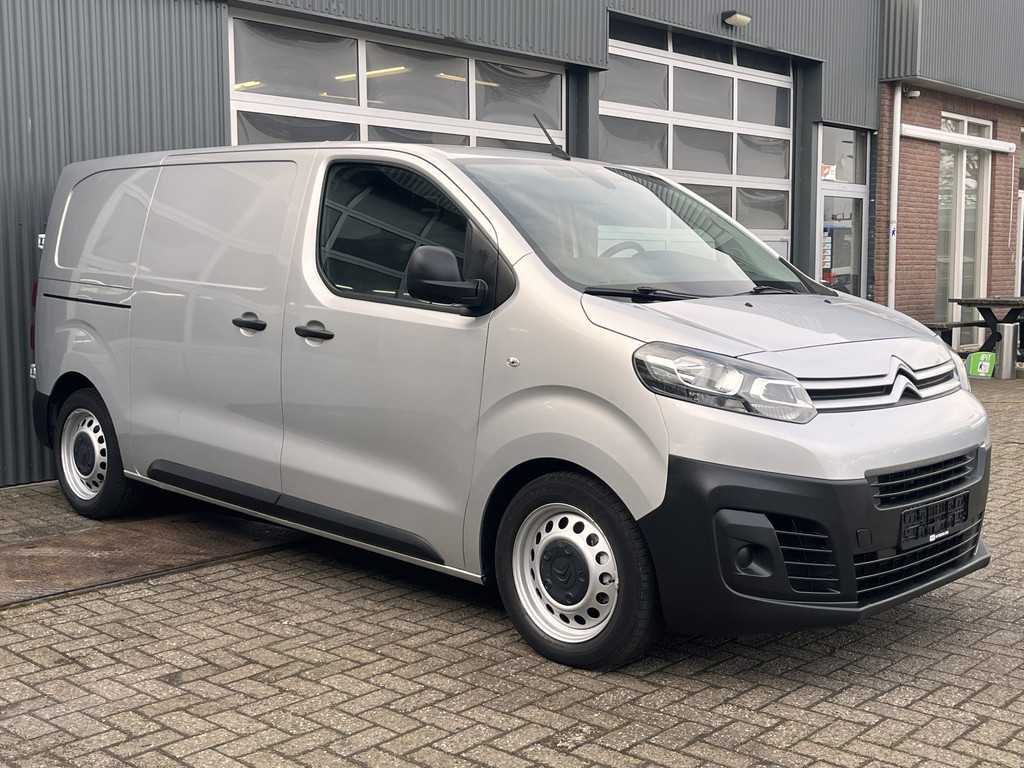 Citroën Jumpy 1.6 BlueHDI 115pk Btw en Bpm vrij Airco Cruise control Schuifdeur Navigatie Telefoonvoorbereiding Parkeersensoren achter Apple carplay Euro 6 Navigatiesysteem 2-Persoons Bestel