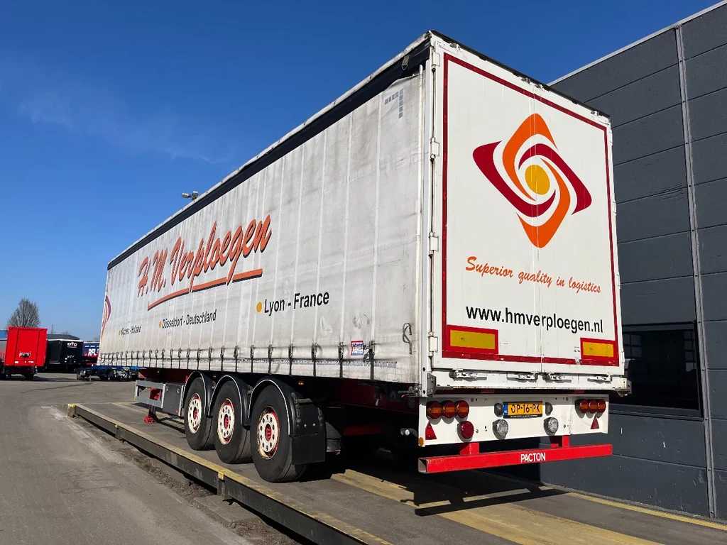 Pacton schuifzeil oplegger | **zeer netjes** | hardhouten vloer | Schuifdak