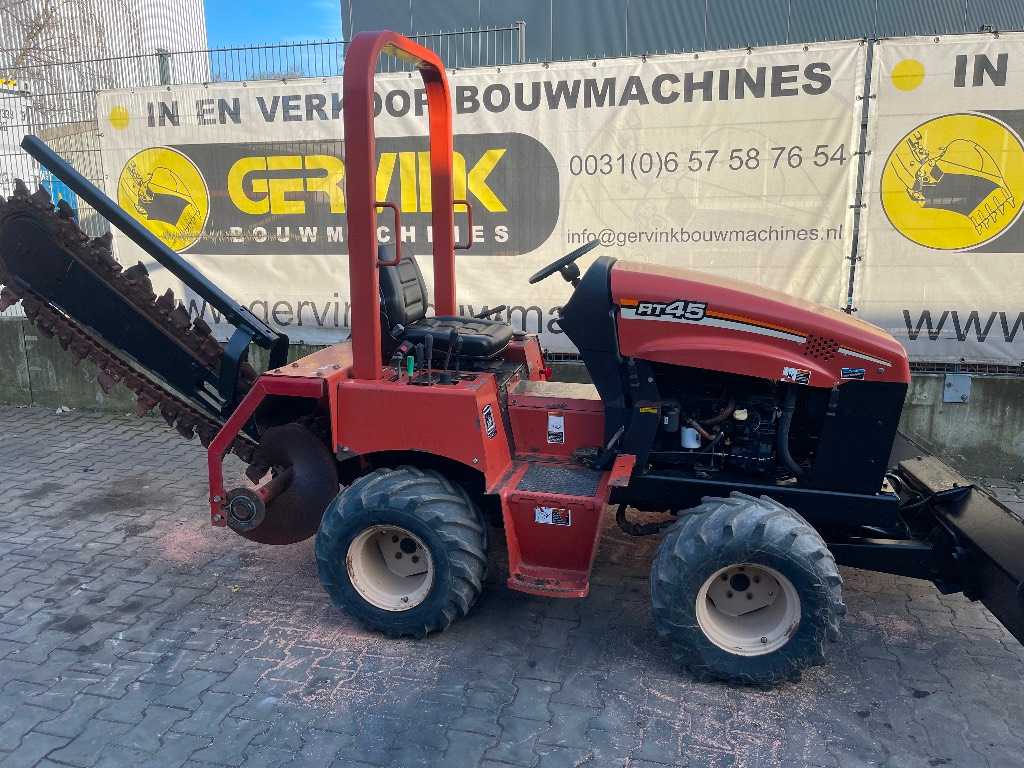 Ditch Witch RT 45