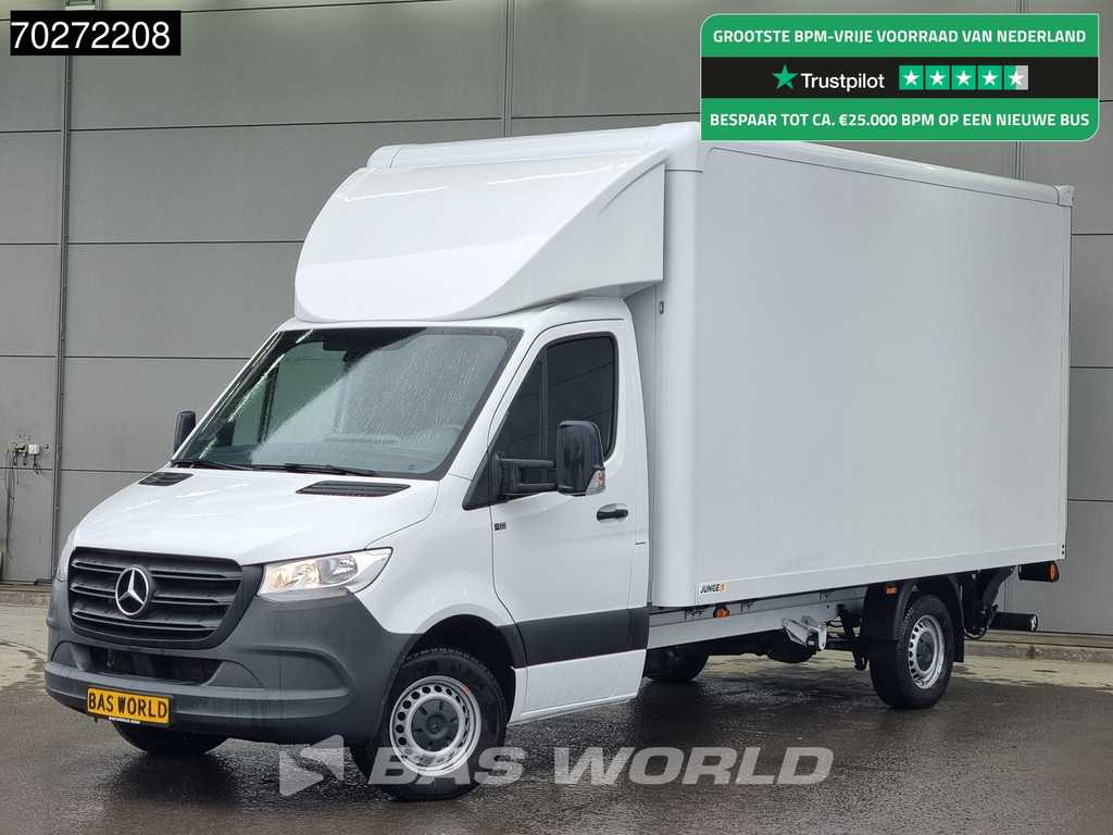 Mercedes Sprinter 317 CDI Bakwagen Automaat Laadklep Camera Meubelbak Koffer LBW 20m3 Airco