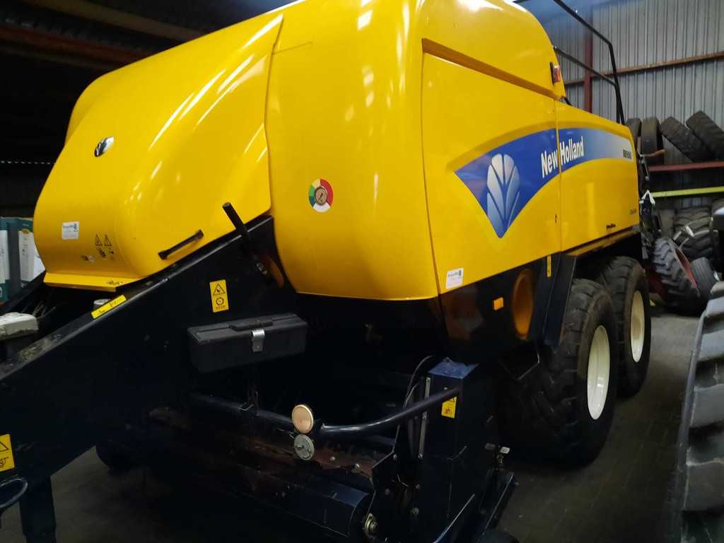 New Holland BB9060