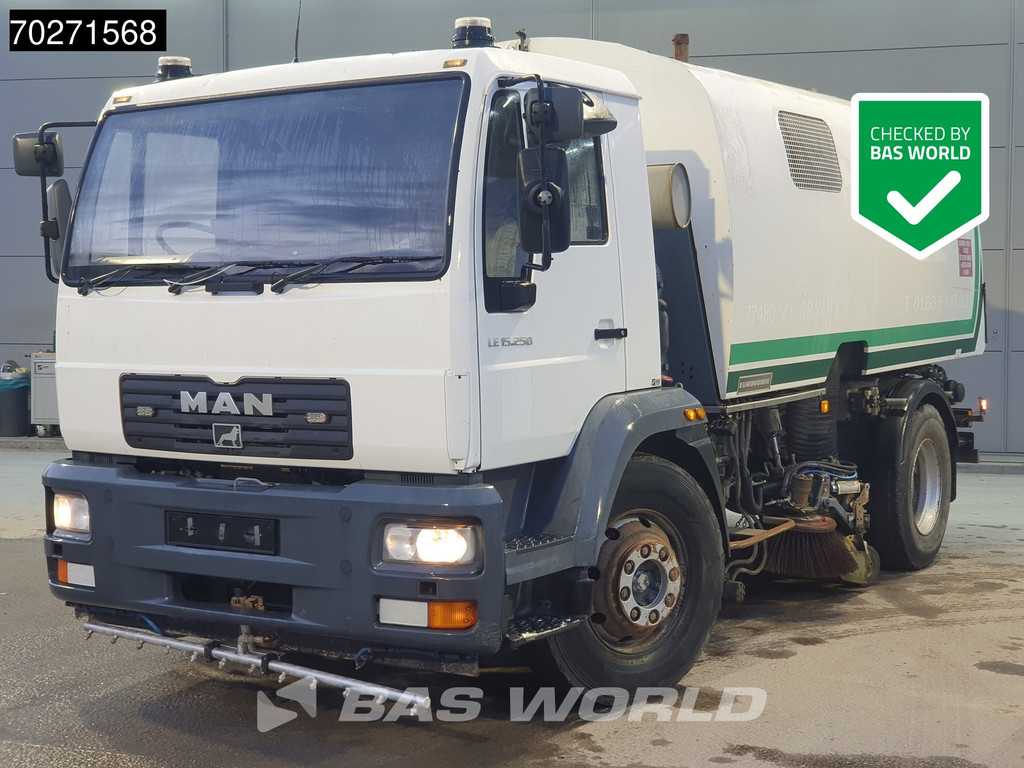 MAN LE 15.250 4X2 Eurovoirie Sweeper Manual Steelsuspension Euro 3