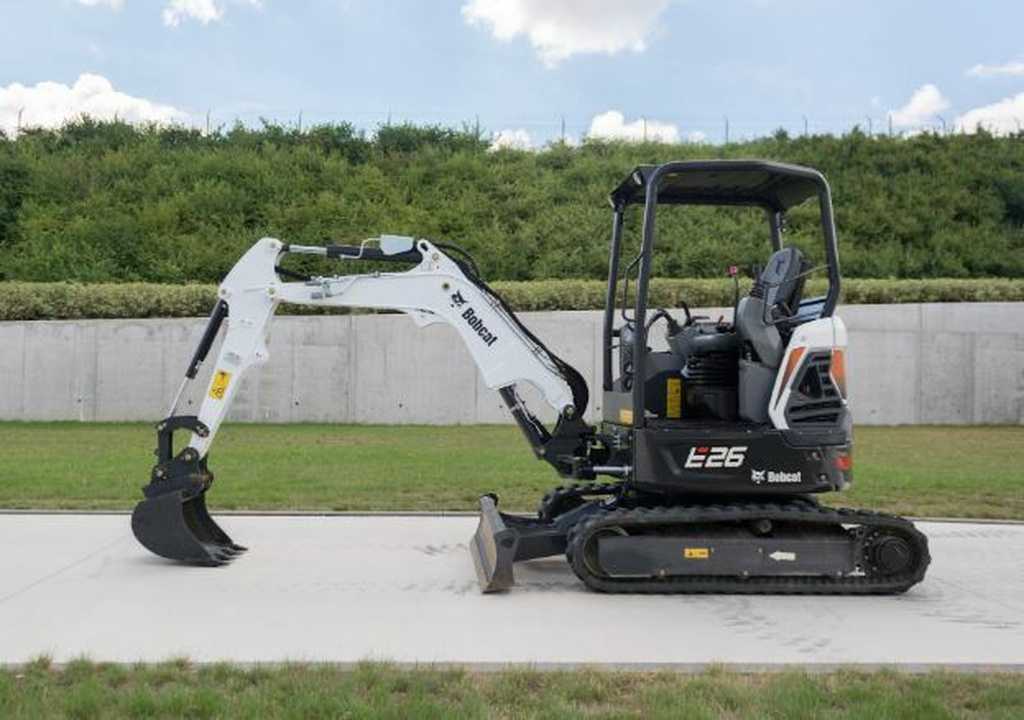 Bobcat E26 (Gratis hydraulische snelwissel en 3 bakken en 3 jaar garantie)
