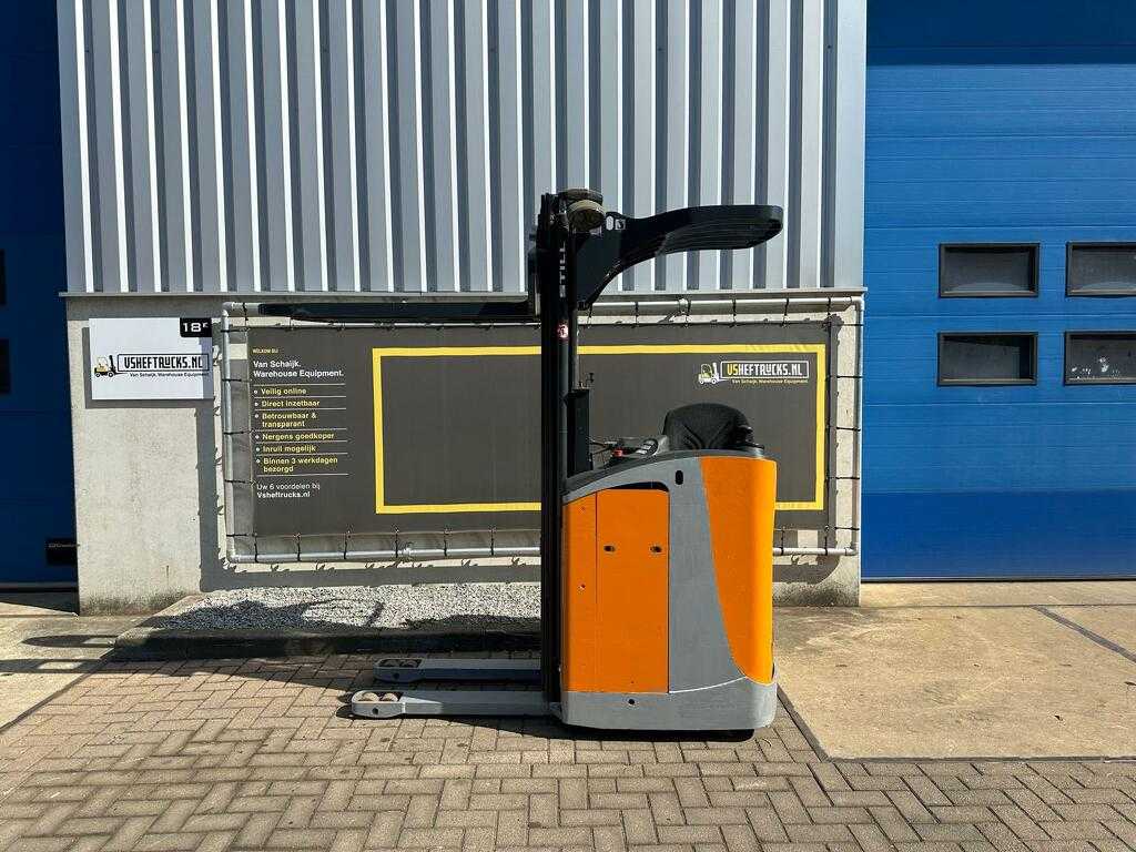 VS-22098 Elektrische zit stapelaar Still 5.166mm Bj2015 Freelift