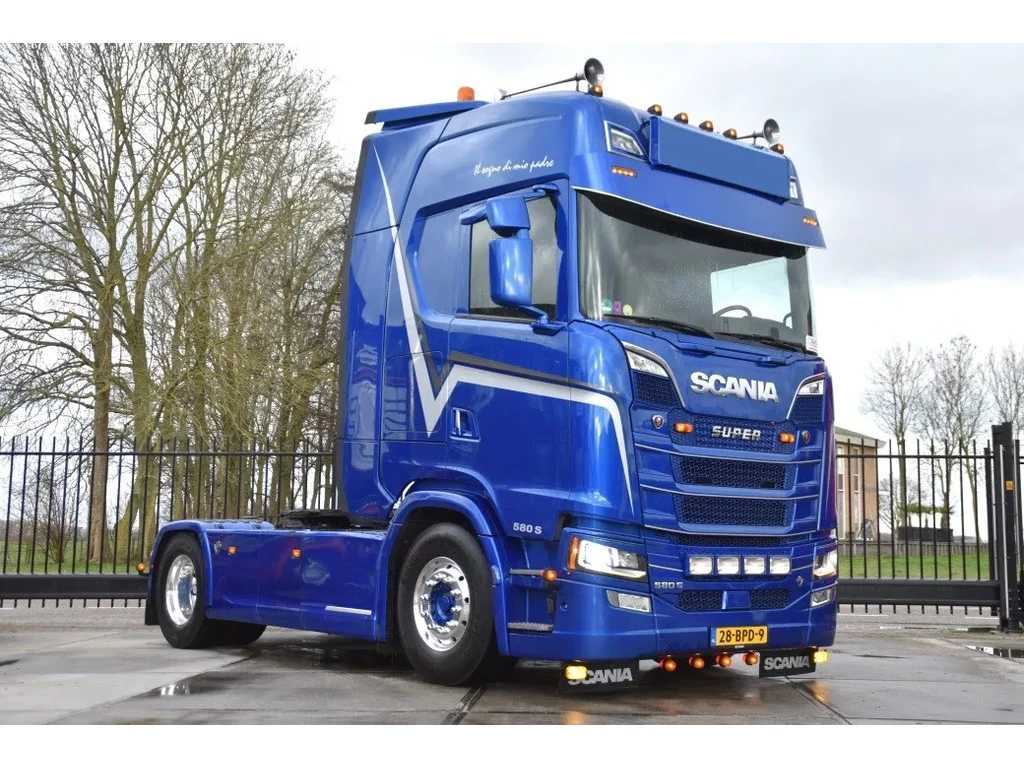Scania S580 V8 NGS 4x2NB - RETARDER - 670 TKM - FULL AIR - PARK. AIRCO - 4 POINT AIR REAR - ALCOA'S - EXCELLENT CONDITION -