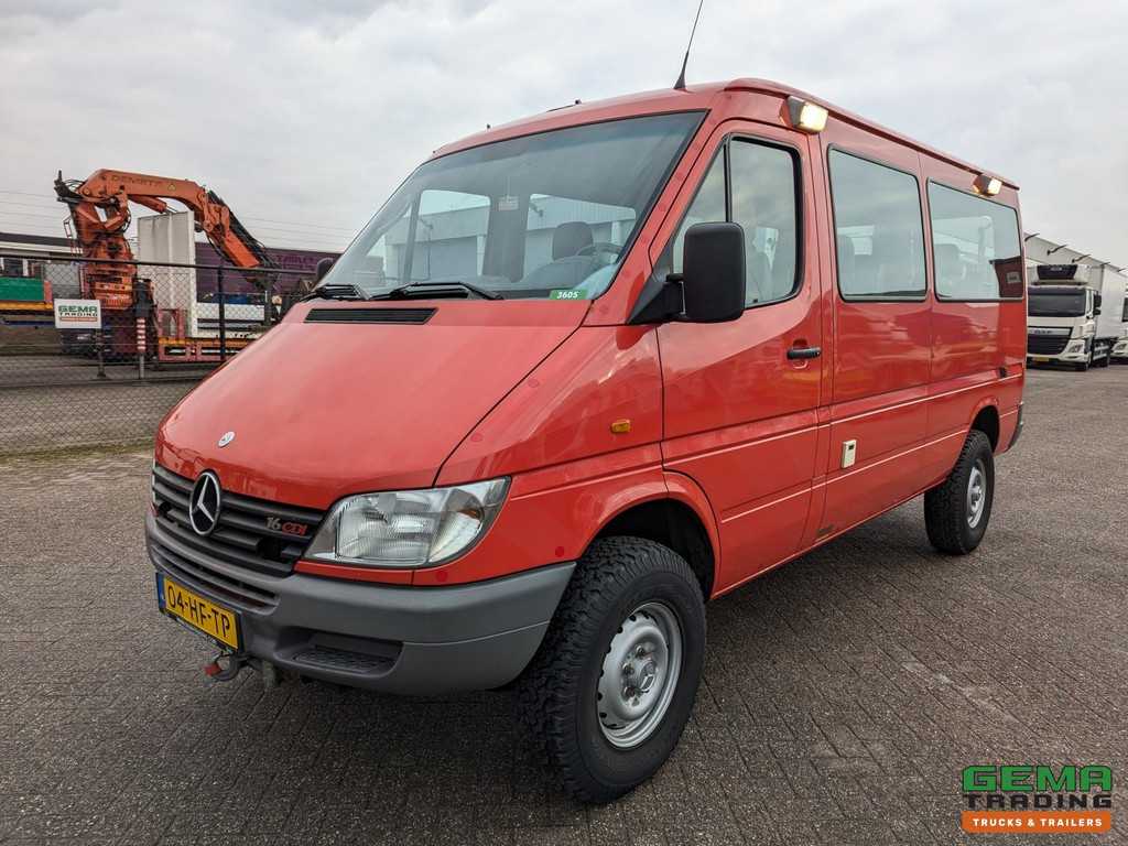 Mercedes-Benz 316 CDI 4x4 Euro3 - 59.000km - 9 Persoons - Lier - 3 Sperren!  Hoge en Lage Gearing - 07/2025 APK