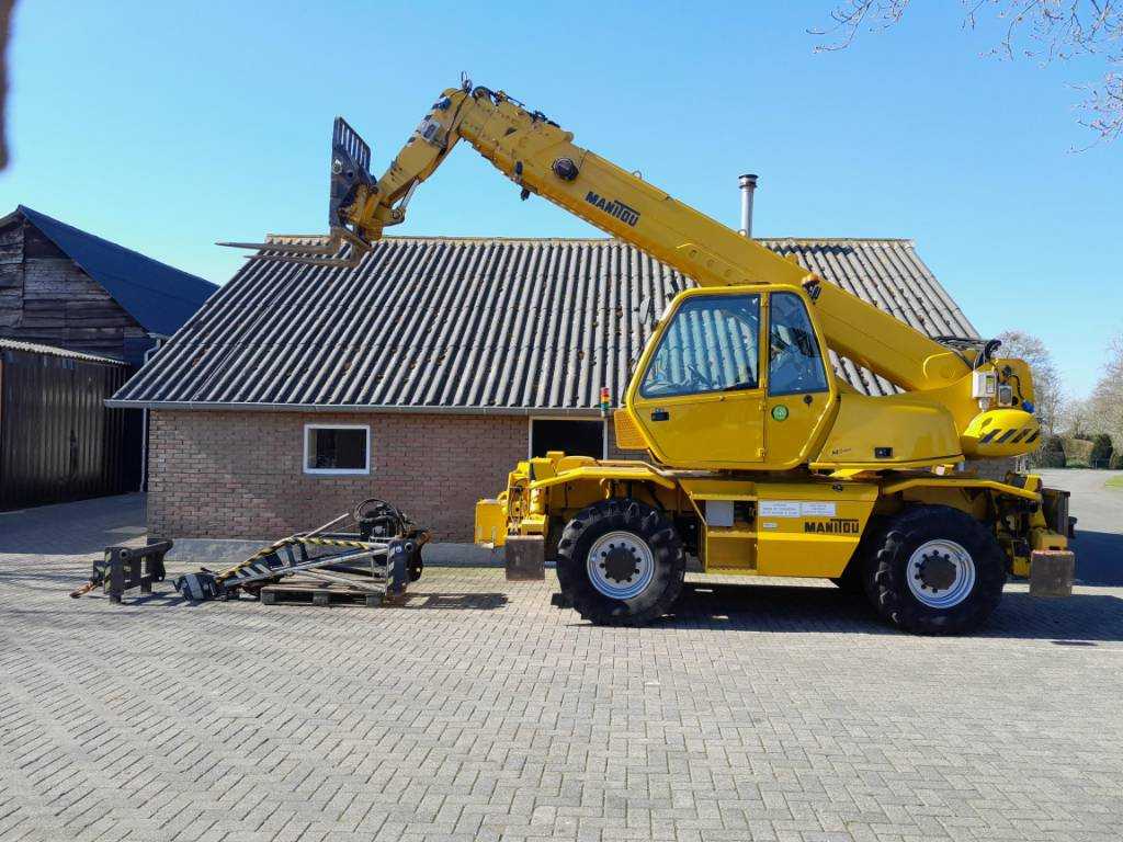 Manitou MRT 2150 M winch remote control jib