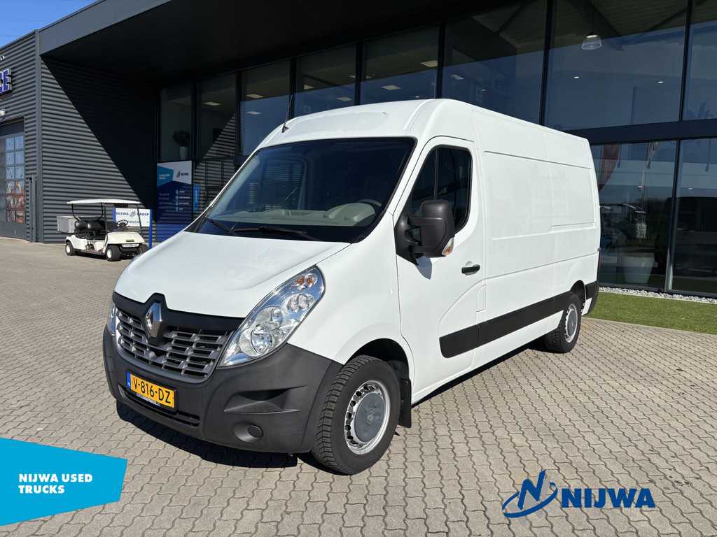 Renault Master T33 130 L2H2 Geïsoleerde bak