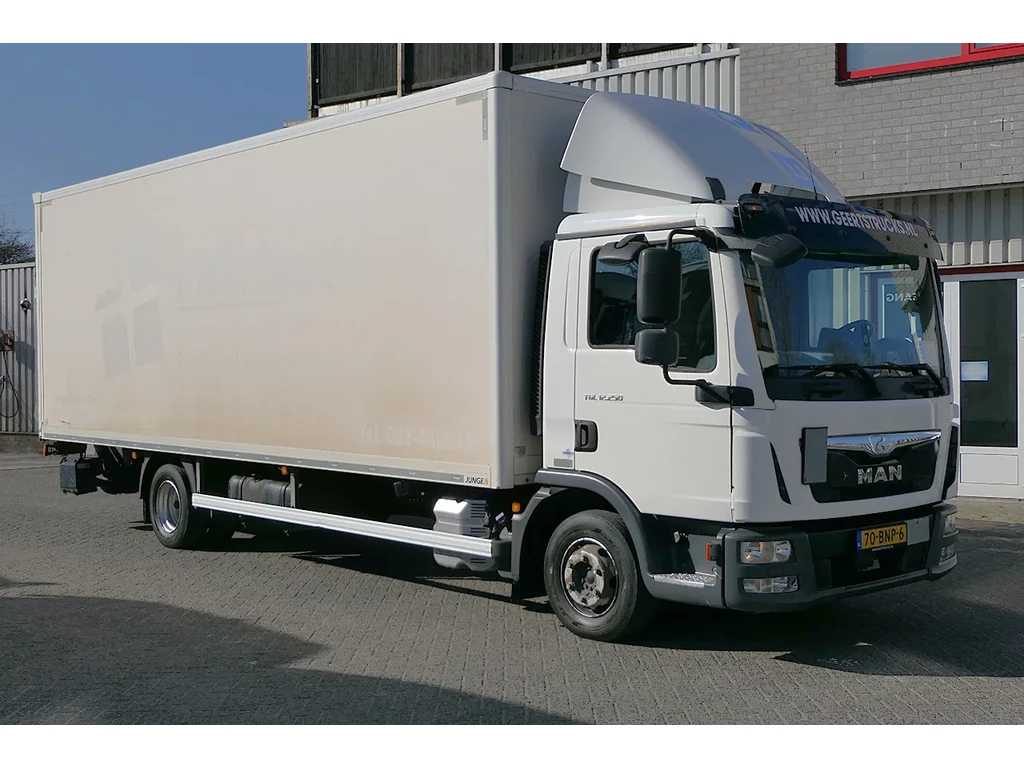 MAN TGL 12.250 | 455748Km | 2015 | Dhollandia 1500Kg | Navi | Rear View Camera | A/C | Tuv/Mot/Apk 08-2025 | NL-Truck