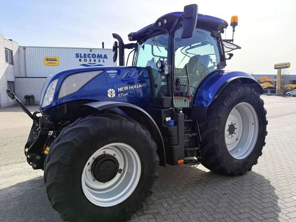 New Holland T7.225 AC Stage V  Blue Power 2020