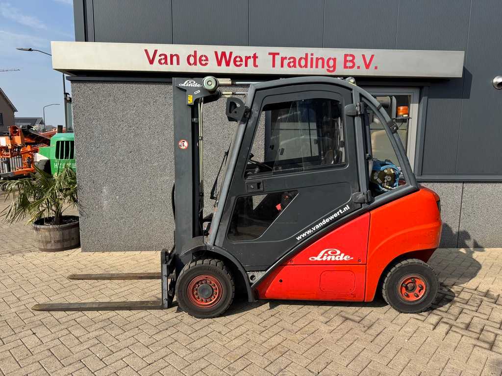 Linde H25T Triplo 470 Freelift/ Sideshift LPG 2004