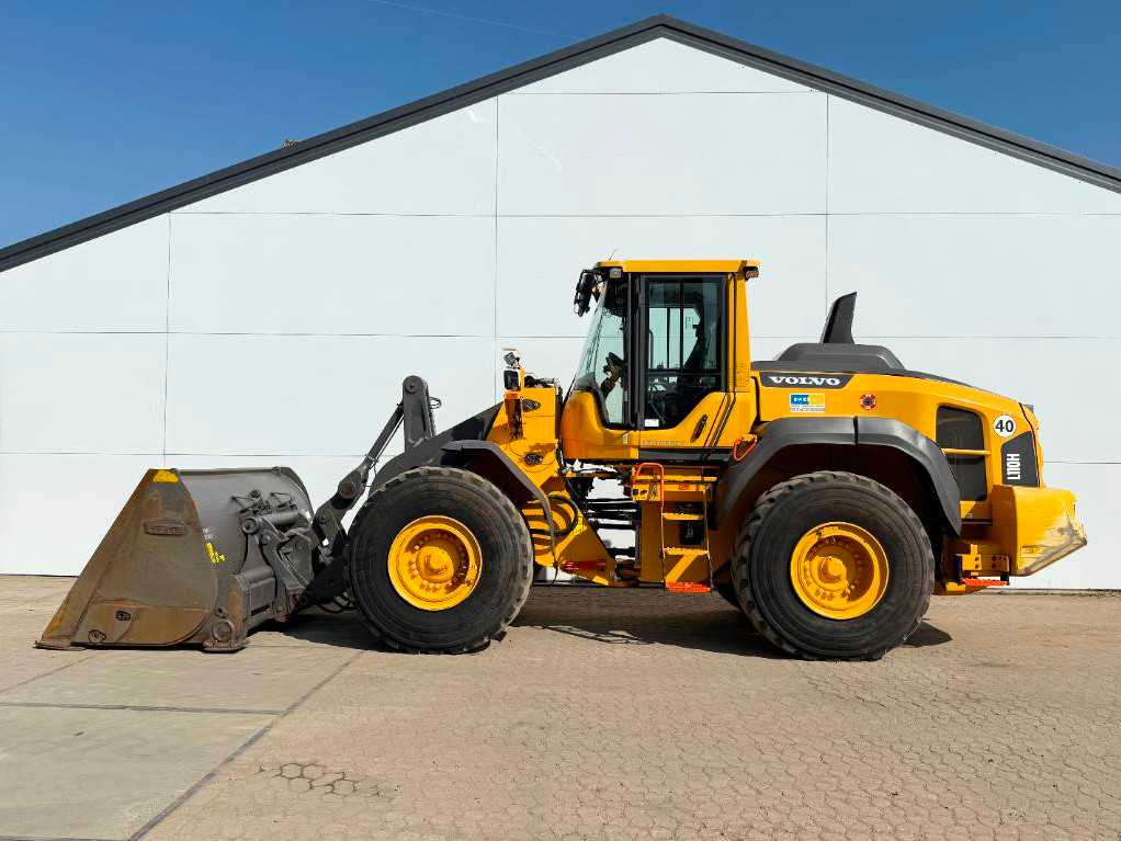Volvo L110H - German Machine / High-tip Bucket / 3rd Fun