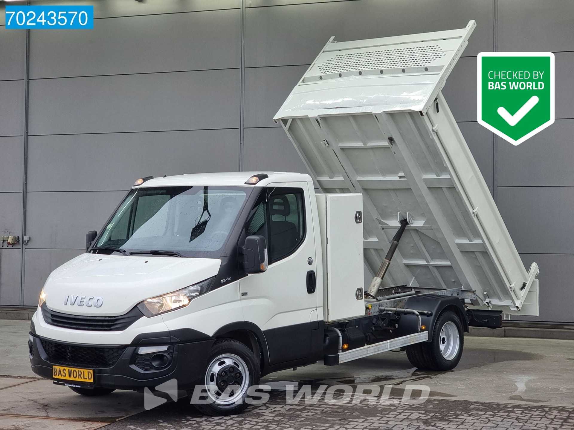 Iveco Daily 35C12 Kipper met Kist Euro6 3.5T trekhaak Airco Cruise Tipper Benne Kieper Airco Cruise control