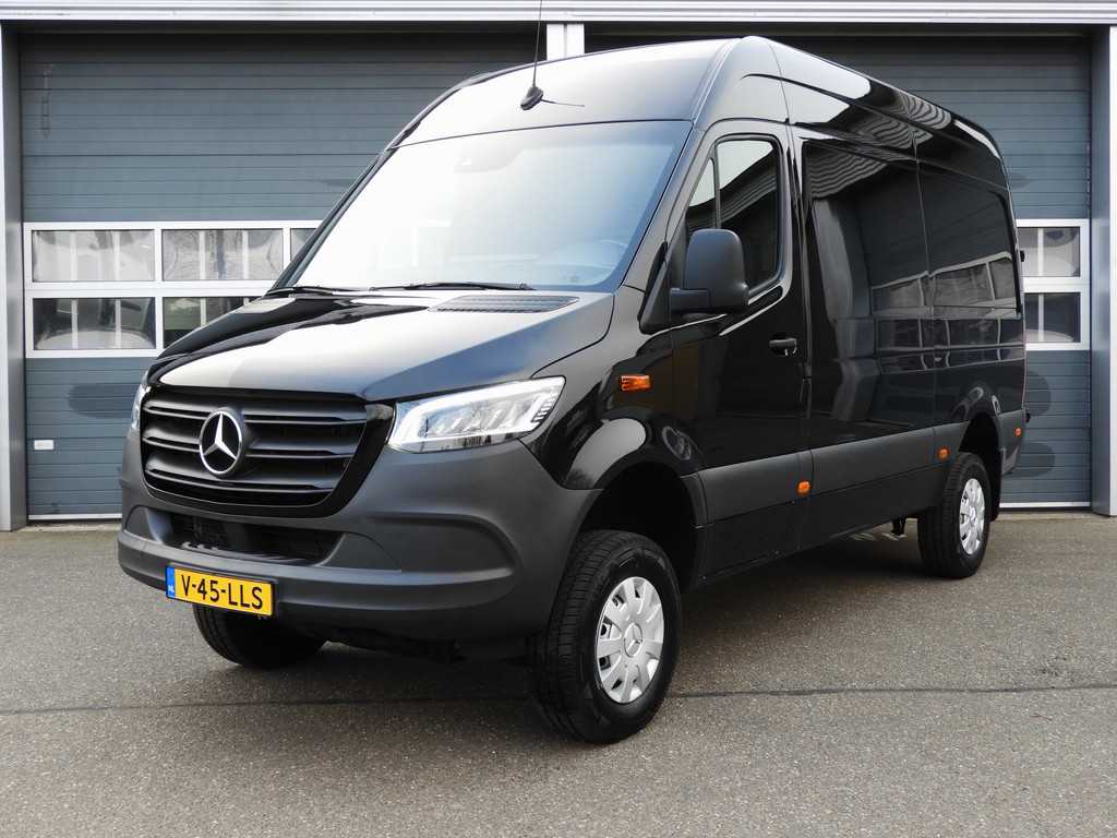 Mercedes-Benz Sprinter 319 1.9 CDI L2H2 4x4 LED | 10,25" MBUX | DISTRONIC