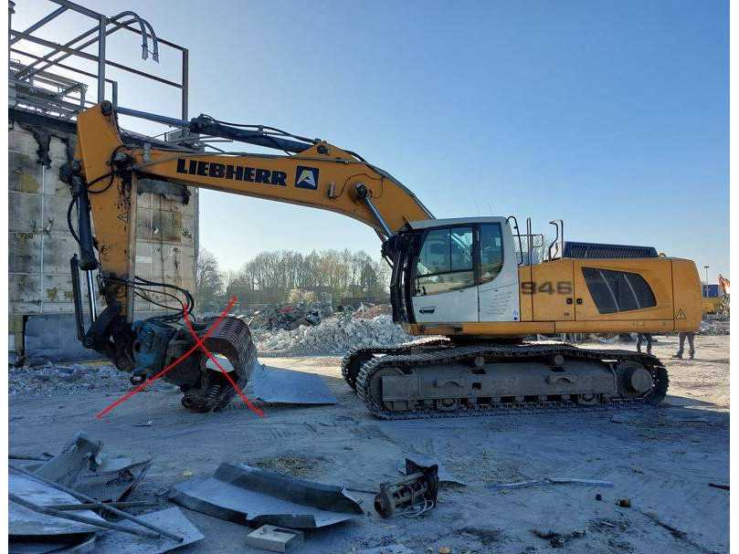 Liebherr R 946