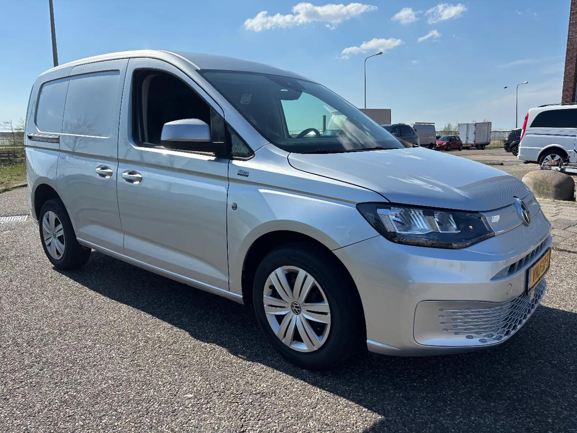Foto 3 van Volkswagen 2.0TDI Cargo L1H1 Airco Cruisecontrol Applecarplay