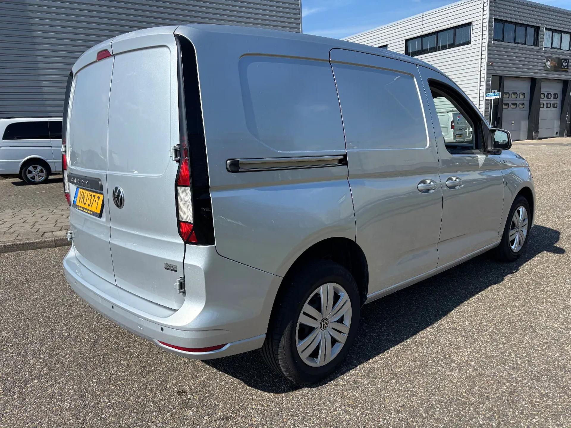 Foto 4 van Volkswagen 2.0TDI Cargo L1H1 Airco Cruisecontrol Applecarplay