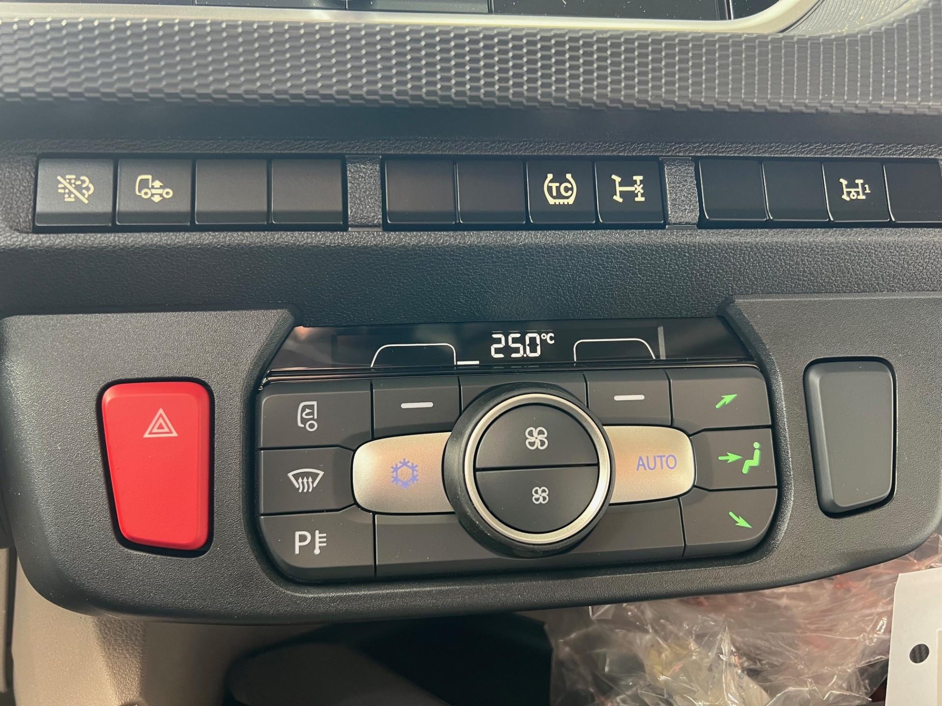Foto 15 van DAF XG 480 FT PCC/PTO/MX Engine Brake