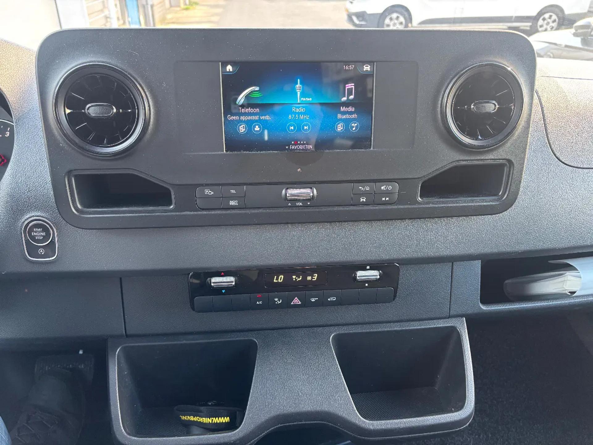 Foto 15 van Mercedes-Benz 317CDI L2H2 Automaat Airco Applecarplay Cruisecontrol BPM VRIJ