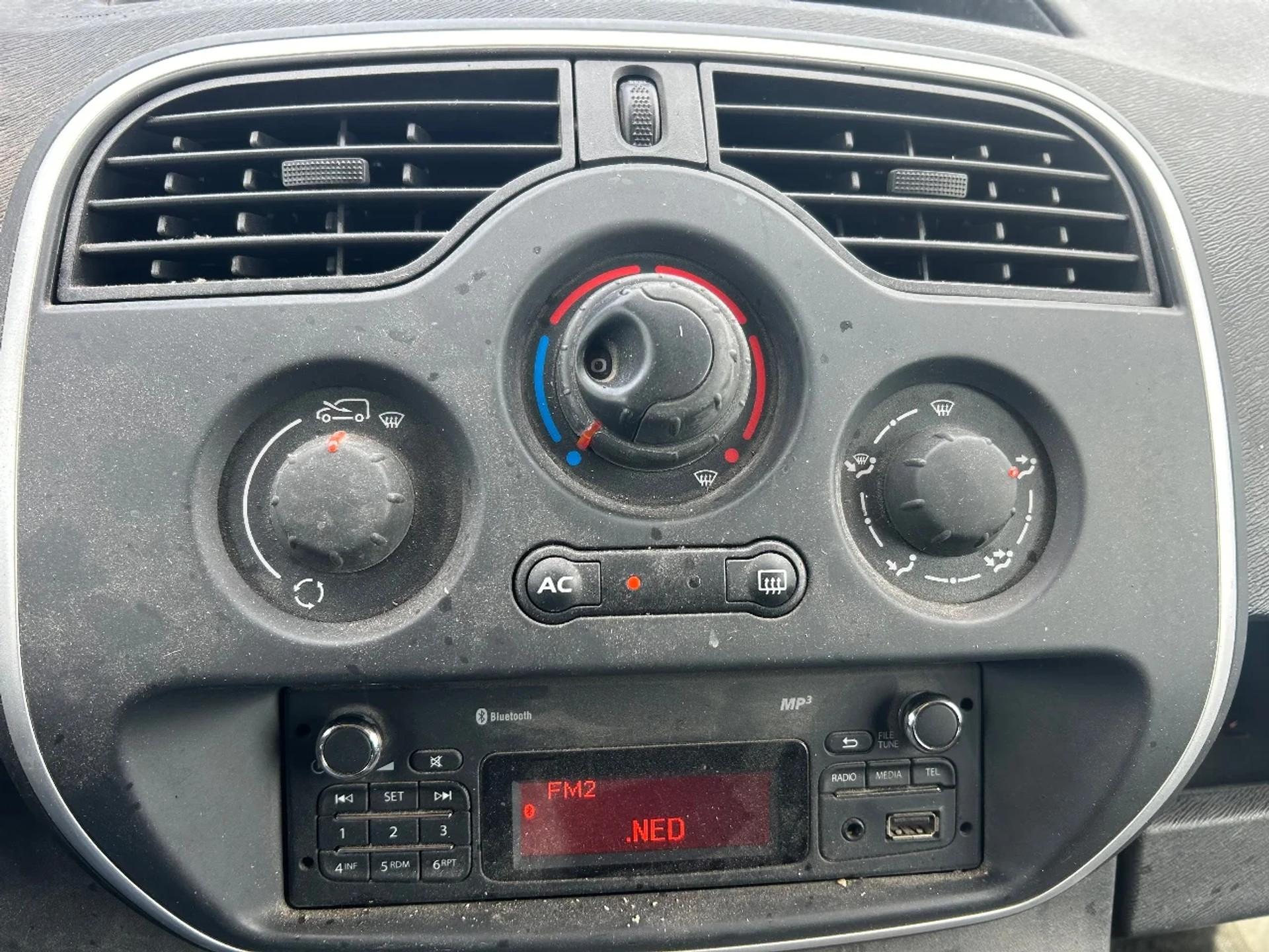 Foto 12 van Renault Kangoo 1.5DCI Airco Cruisecontrol Trekhaak